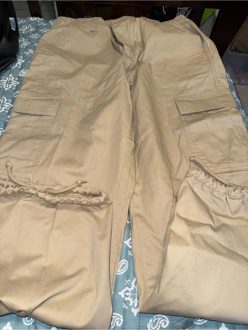 Levi's 90s  Khaki Cargo Pants with Drawstring Ankles